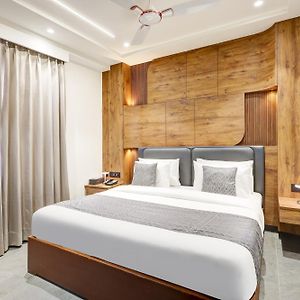 The Tyche New Delhi - Traveller'S Choice Award Winner 2025